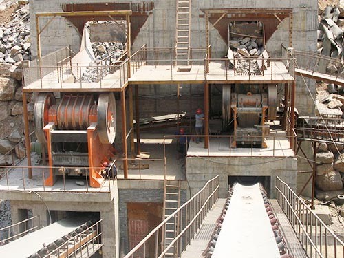 湖北襄樊PE-600×900II顎式破碎機生產現場