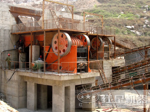 69顎式破碎機 69顎式破碎機