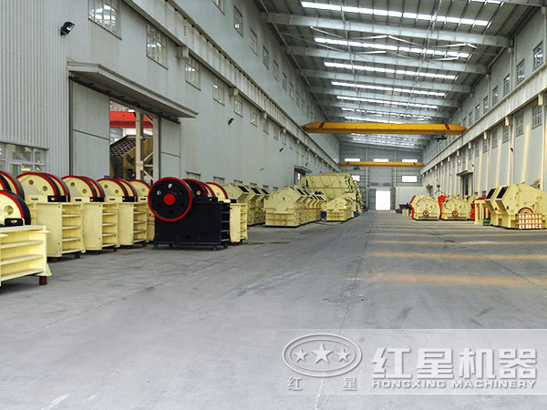 顎式破碎機生產車間 顎式破碎機生產車間