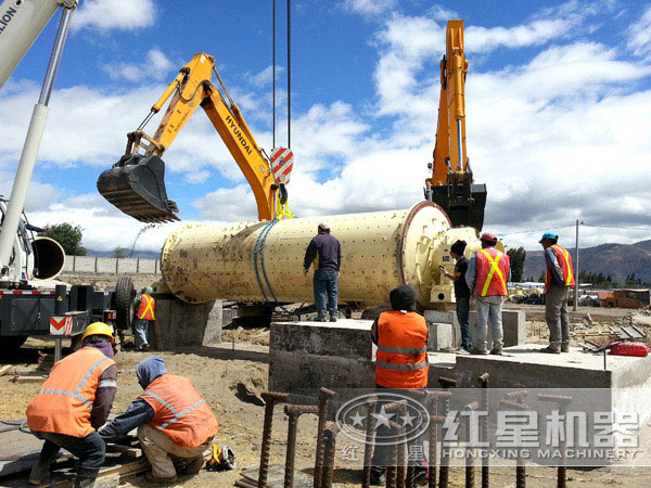 磁鐵礦選礦生產(chǎn)線(xiàn)安裝現(xiàn)場(chǎng) 磁鐵礦選礦生產(chǎn)線(xiàn)安裝現(xiàn)場(chǎng)