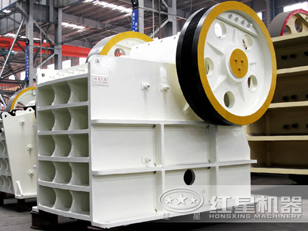 紅星生產的新型破碎機