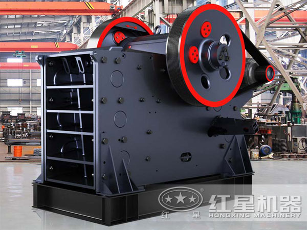 顎式破碎機需要不斷更新設(shè)計，改進結(jié)構(gòu)