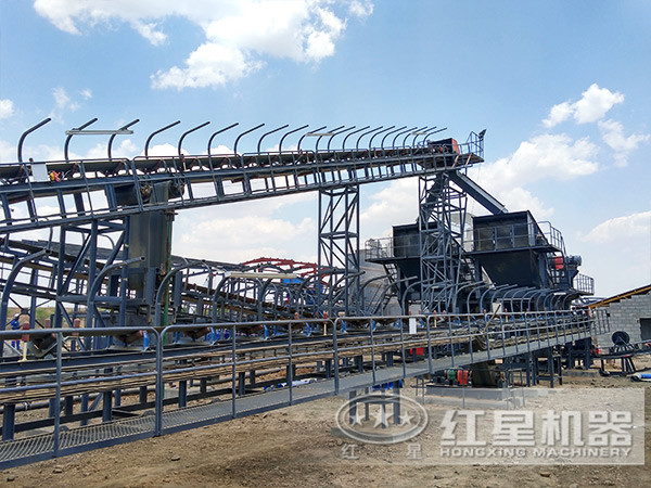 砂石生產(chǎn)線正在安裝中