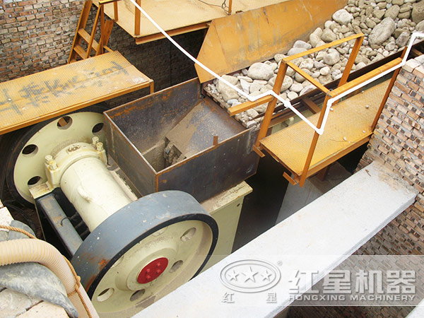 破碎機正在工作