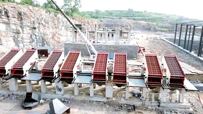 加工陶粒砂的輔助設備——振動篩