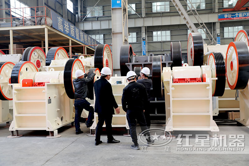 顎式破碎機(jī)設(shè)備