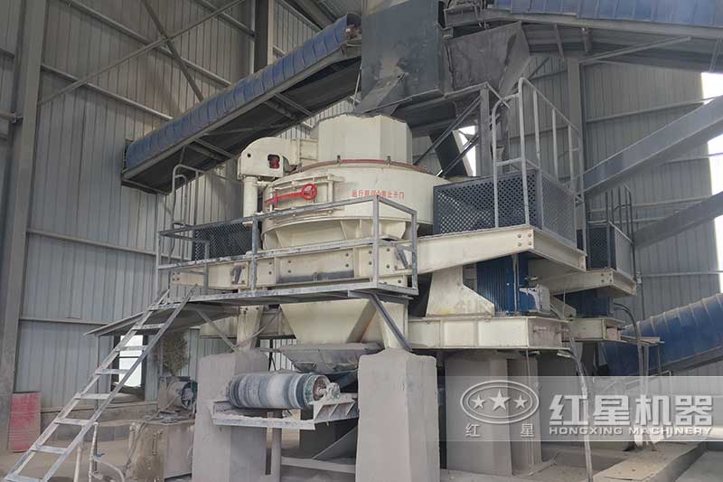 封閉廠房內的制沙生產線 封閉廠房內的制沙生產線